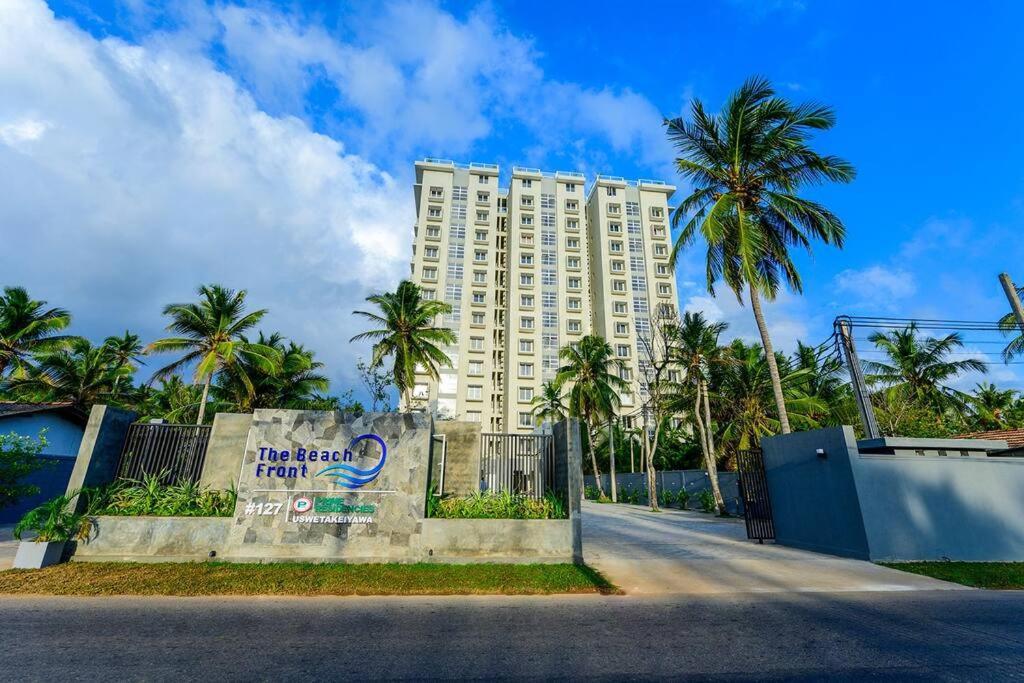 Masa Beach Front Apartment Uswetakeiyawa Ja-Ela Kültér fotó